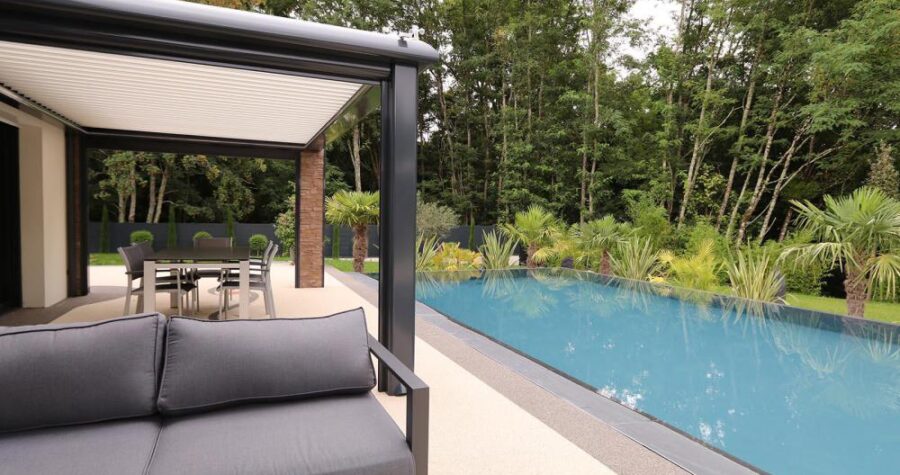 maison contemporaine prestige pergola et piscine