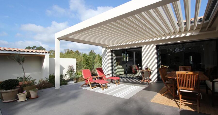 maison contemporaine pergola bioclimatique