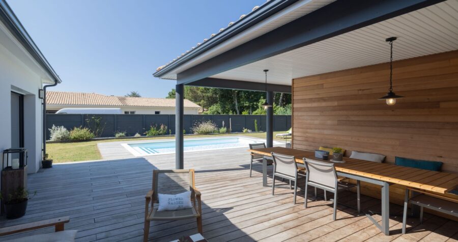 terrasse en bois a l'abri du vent