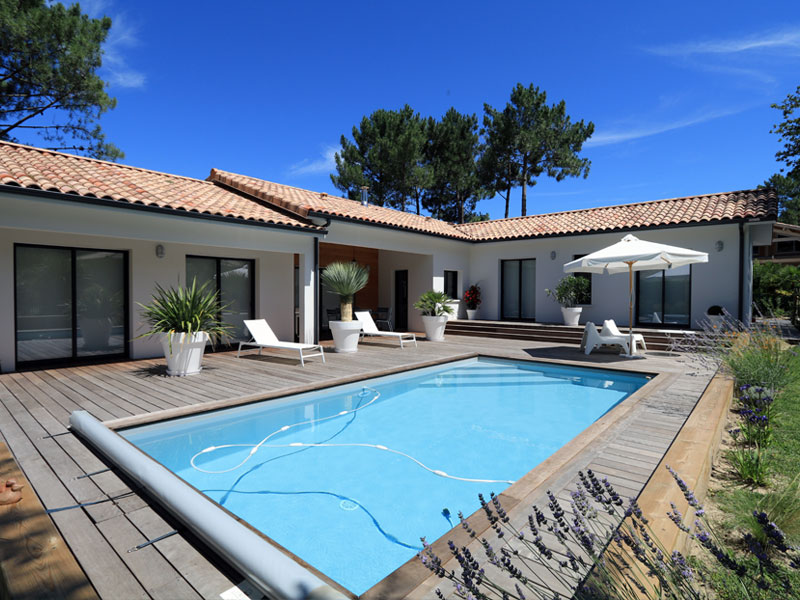 jolie-maison-contemporaine-155-m-avec-piscine