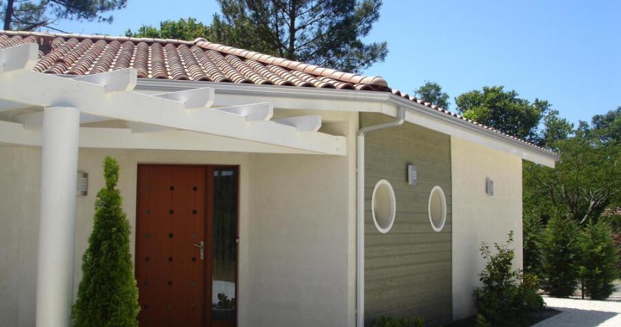 maison contemporaine plain pied porche entrée