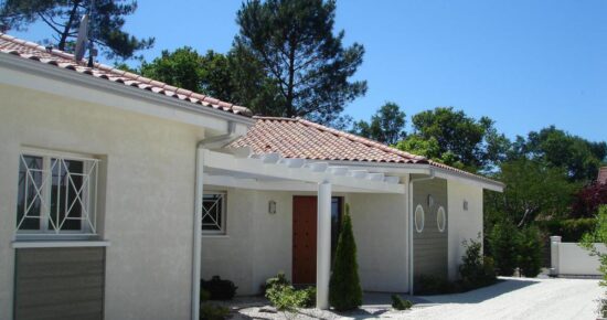 maison contemporaine plain pied façade avant