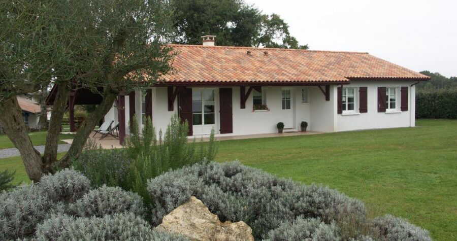 maison landaise traditionnelle façade avant