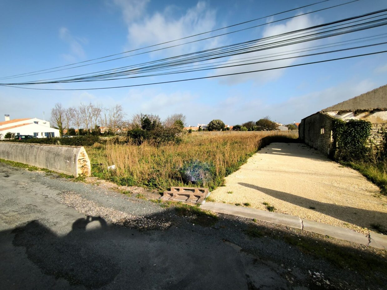 Terrain constructible Saint-pierre-d'oléron  (Charente-Maritime 17)