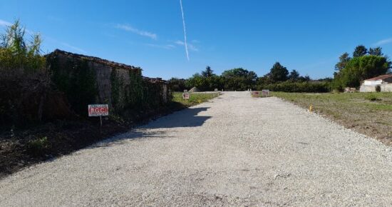 Terrain constructible Châteaubernard  (Charente 16)