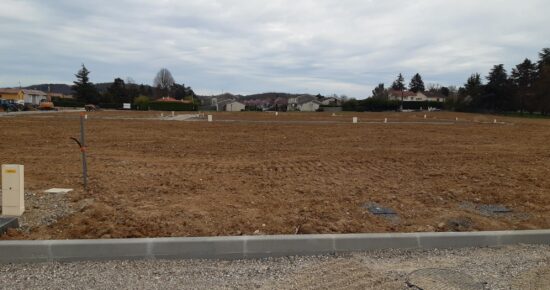 Terrain constructible Estillac  (Lot et Garonne 47)