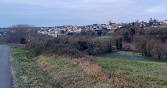 Terrain constructible Vaux-rouillac  (Charente 16)