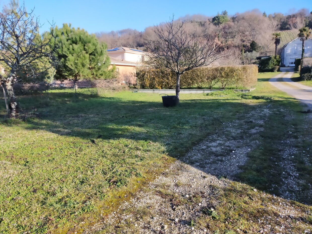 Terrain constructible Saint-jean-de-blaignac  (Gironde 33)