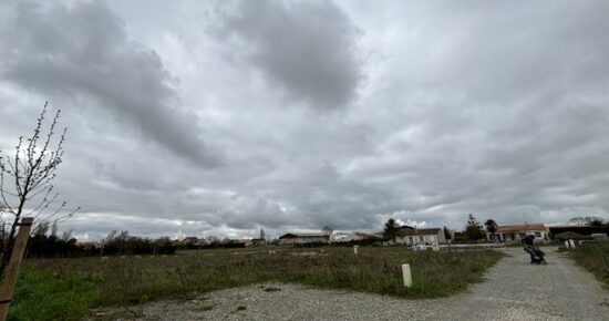 Terrain constructible Moëze  (Charente-Maritime 17)