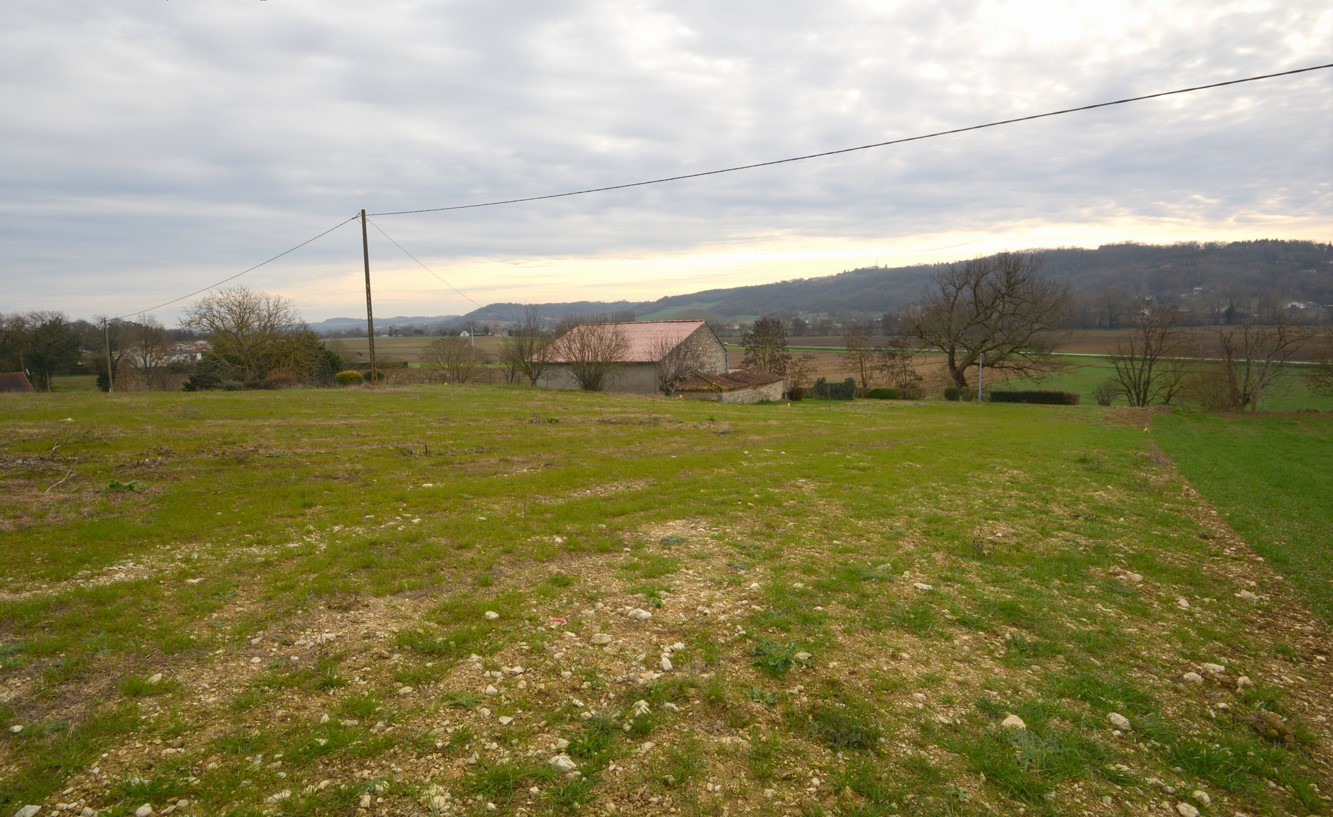 Terrain constructible Castelculier  (Lot et Garonne 47)