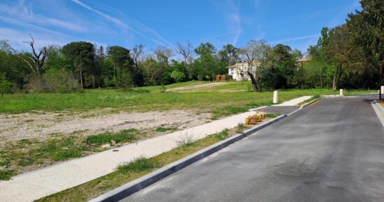 Terrain constructible Gradignan  (Gironde 33)