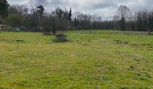 Terrain constructible Avensan  (Gironde 33)