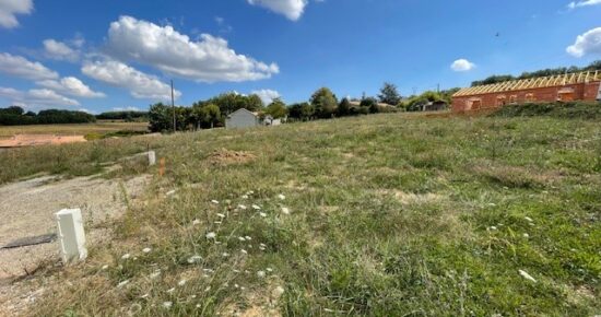 Terrain constructible Saint-pierre-de-clairac  (Lot et Garonne 47)