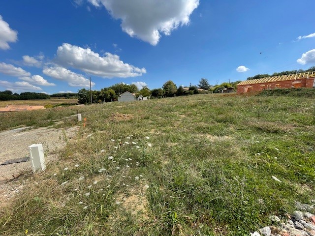 Terrain constructible Saint-pierre-de-clairac  (Lot et Garonne 47)