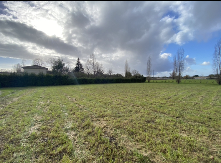 Terrain constructible Samonac  (Gironde 33)