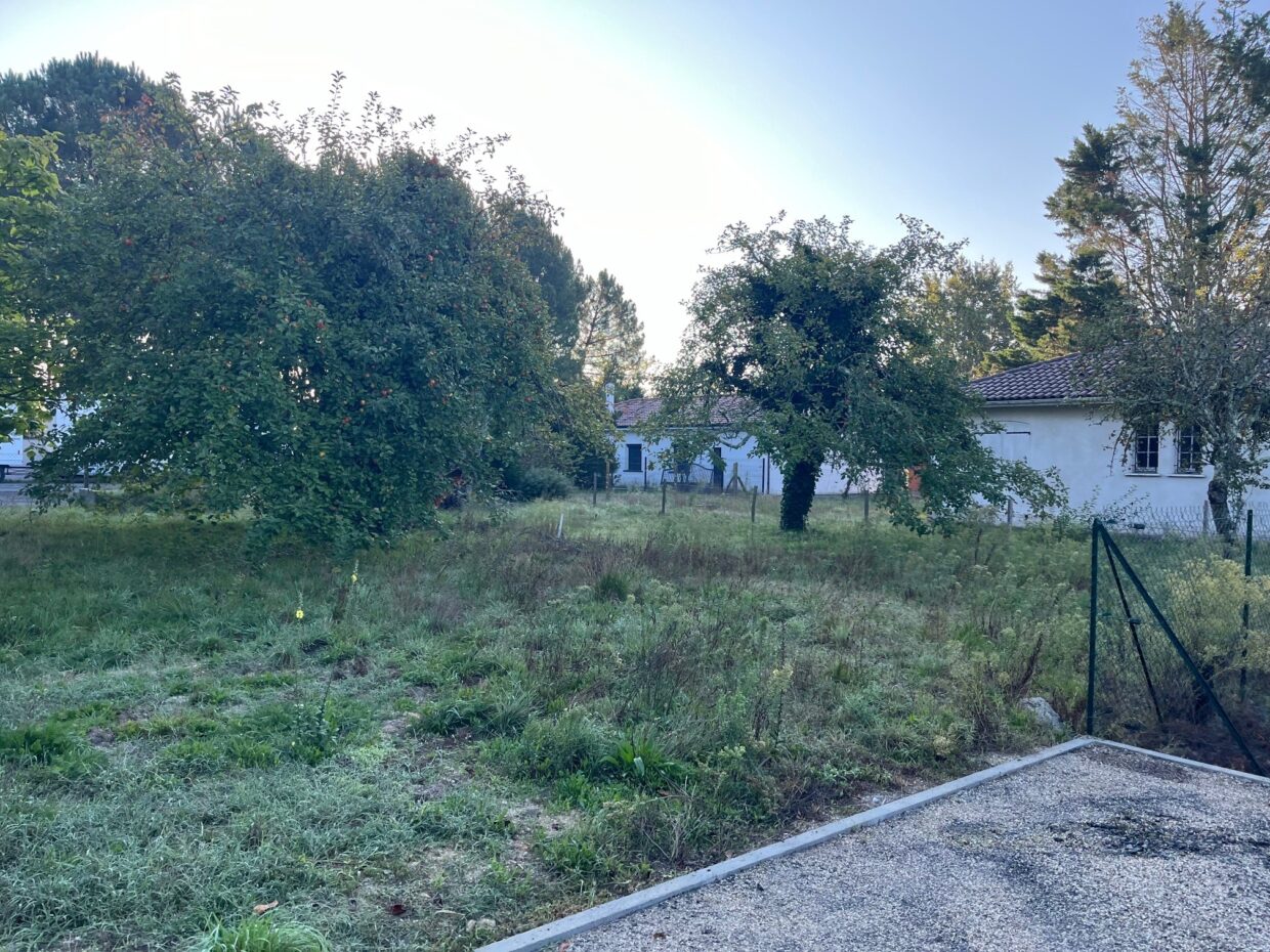 Terrain constructible Castelnau-de-médoc  (Gironde 33)