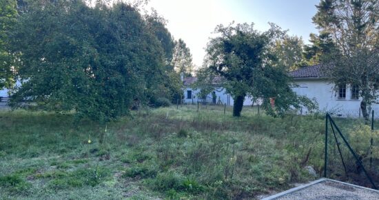 Terrain constructible Castelnau-de-médoc  (Gironde 33)