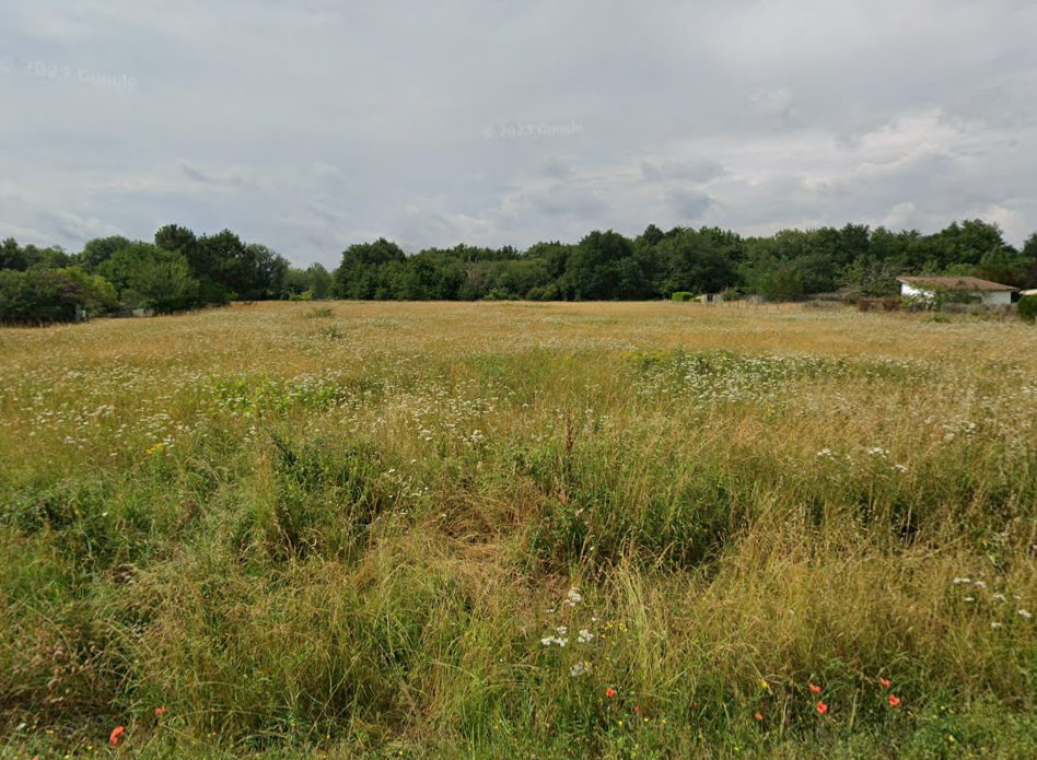 Terrain constructible Cavignac  (Gironde 33)