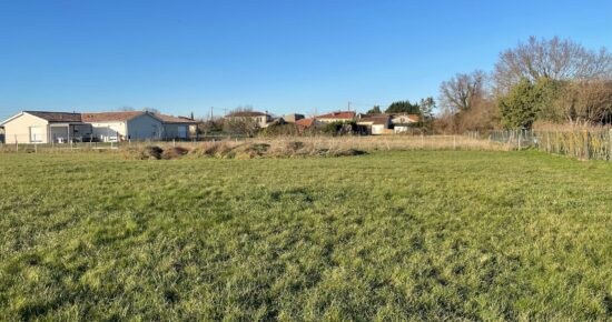 Terrain constructible Blaye  (Gironde 33)