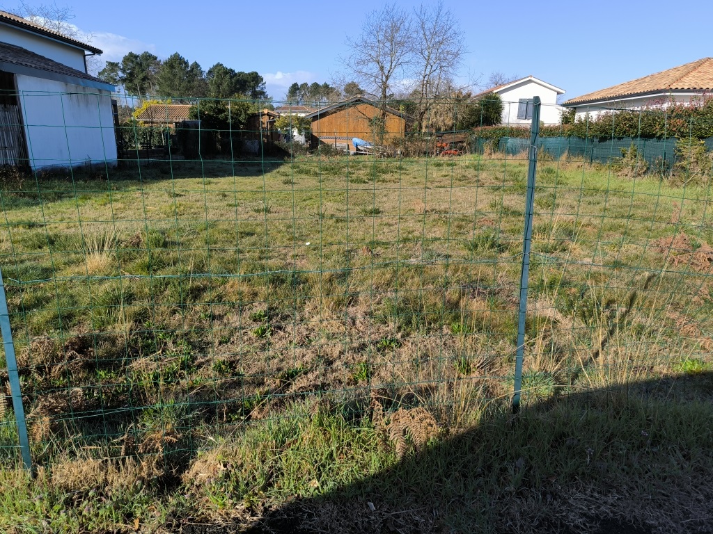 Terrain constructible Sanguinet  (Landes 40)